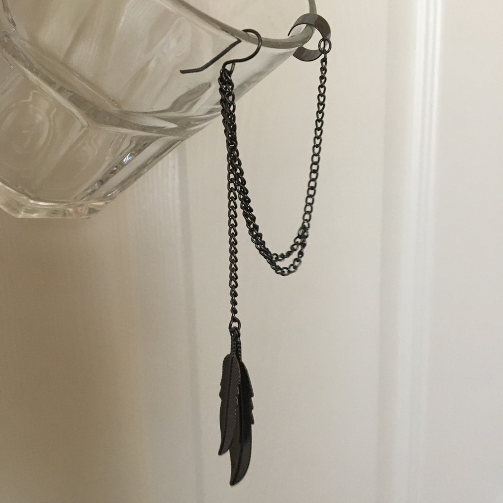 Feather earrings & cuff - Picture 3 of 3